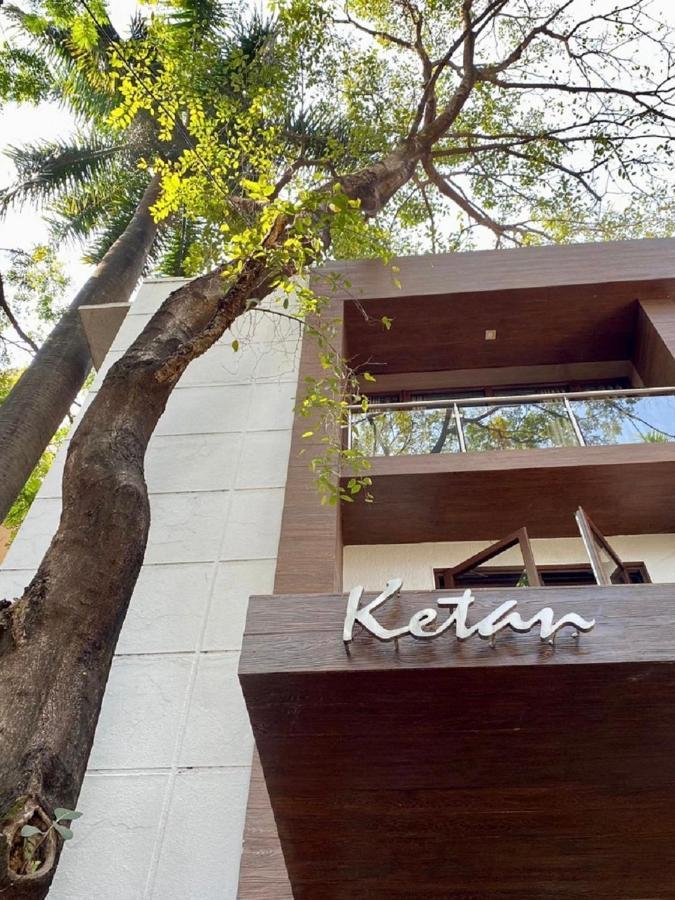 Hotel Ketan Pune Exteriör bild